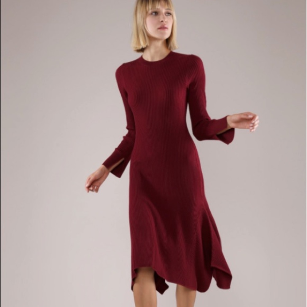 💃🏽 Grana merino wool rib knit mermaid hem dress